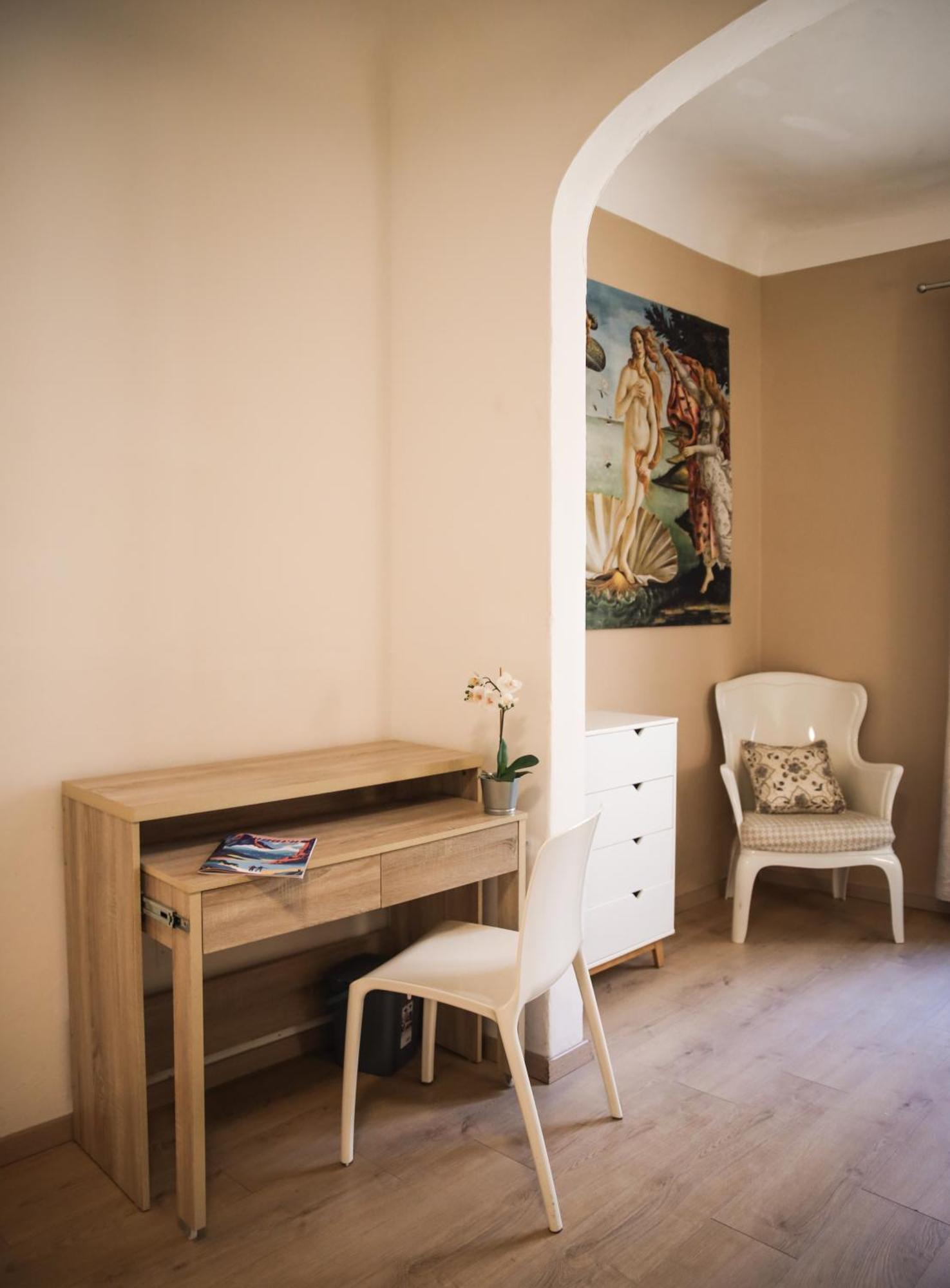 Appartamento Moderno In Piazza Tasso, Centro Di