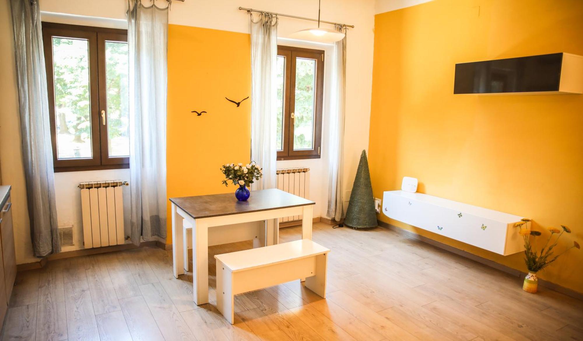 Appartamento Moderno In Piazza Tasso, Centro Di Firenze